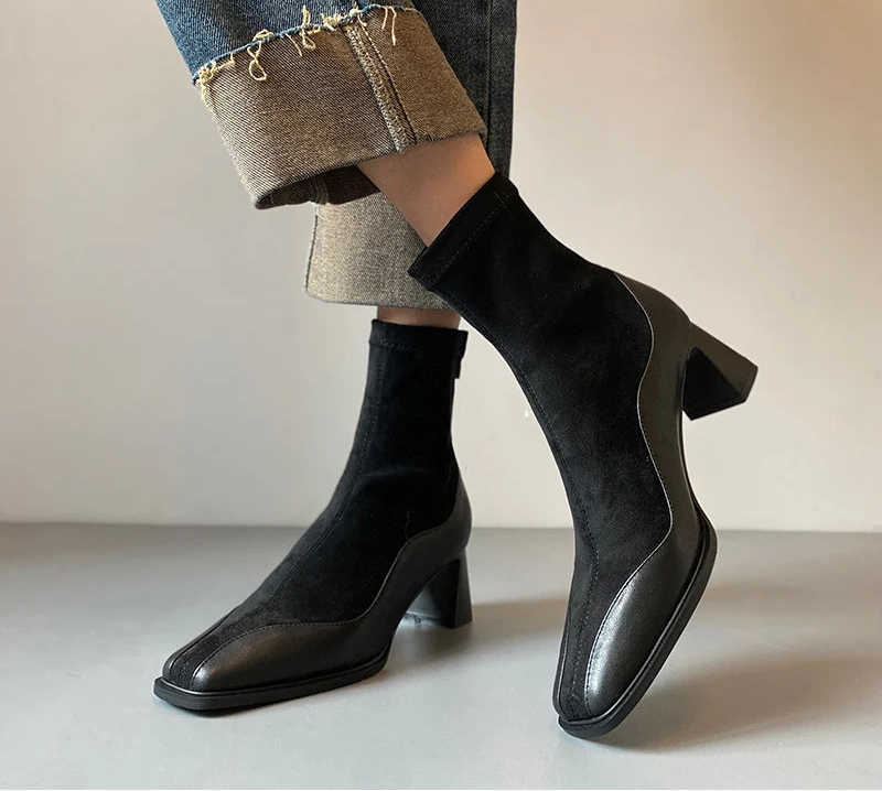 Vezal Women’s Streetstyle Ankle Boots in Leather Look | Square toe | The Lineage